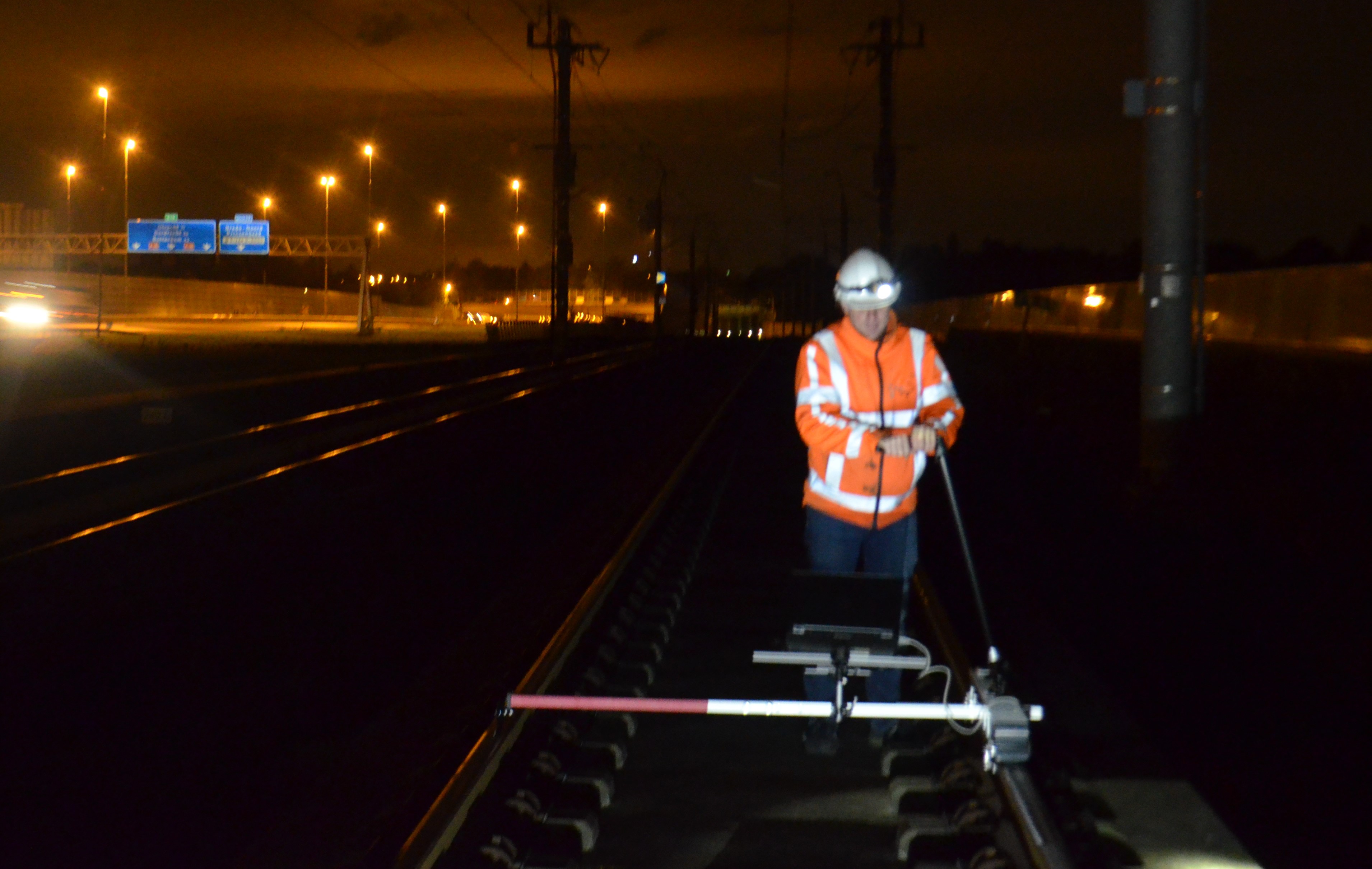 Collega Patrick Meelen meet railruwheid