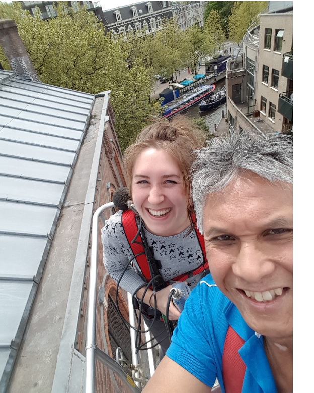 Rosan en Richard doen metingen